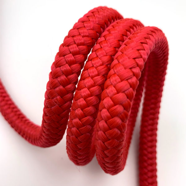 Kirschrote Führleine mit Handschlaufe und rotem Takel – 10 mm stark